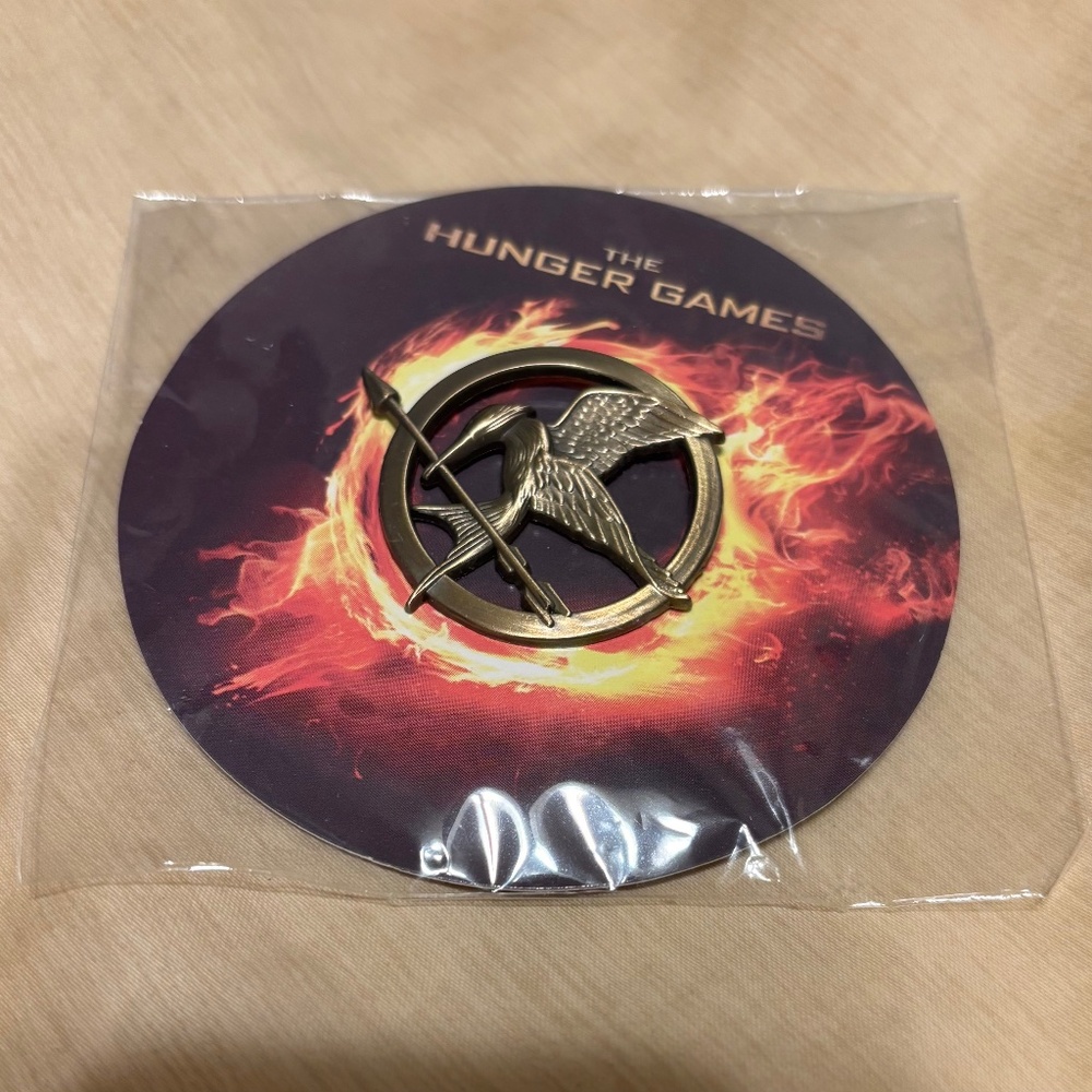 The Hunger Games 2012 Promo Mockingjay Pin May The Odds Be Ever In You Favor